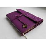 фото Фиолетовый ежедневник, кожаная обложка