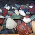 фото Ландшафтный камень - яшма галтованная